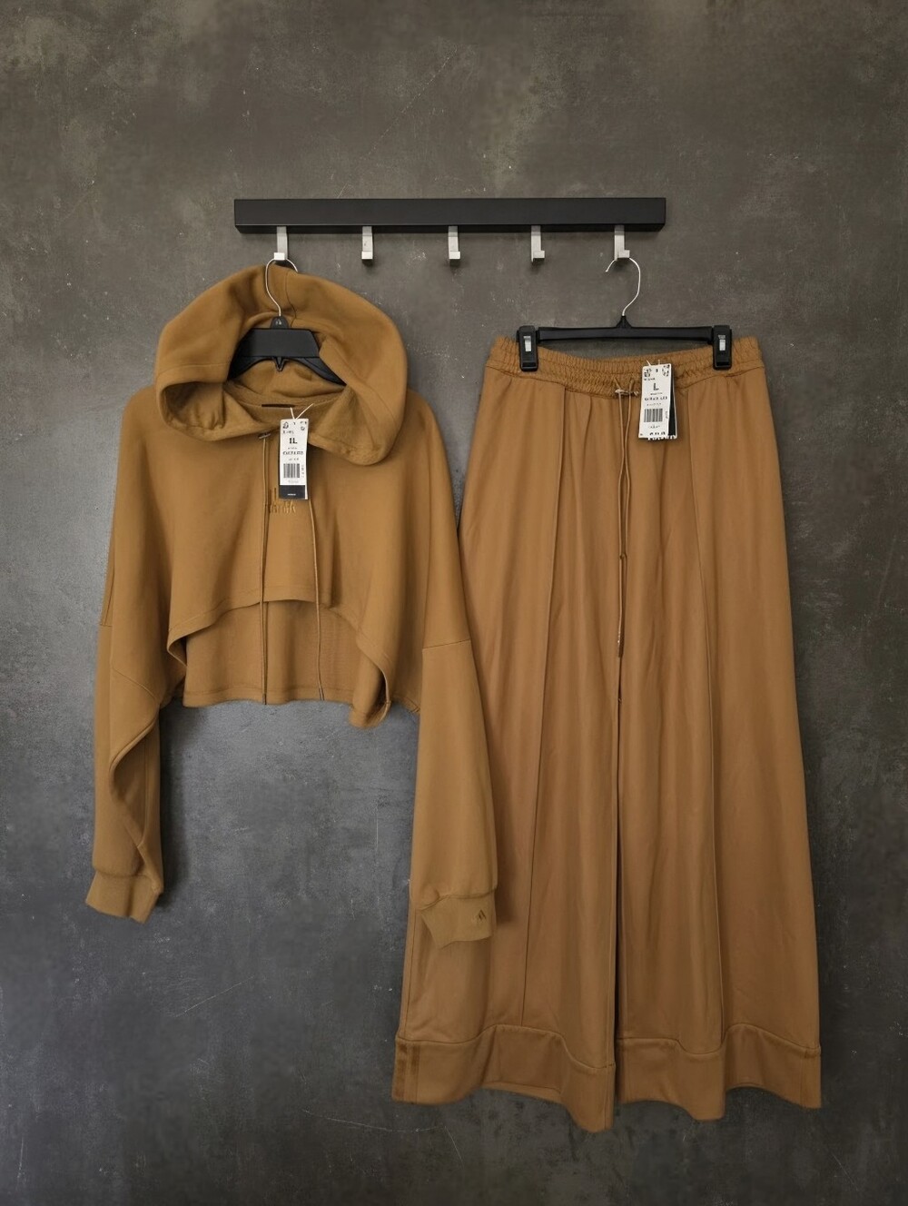 NWT Adidas x Ivy Park Hooded Shrug & Wide-Leg Pants | Mesa